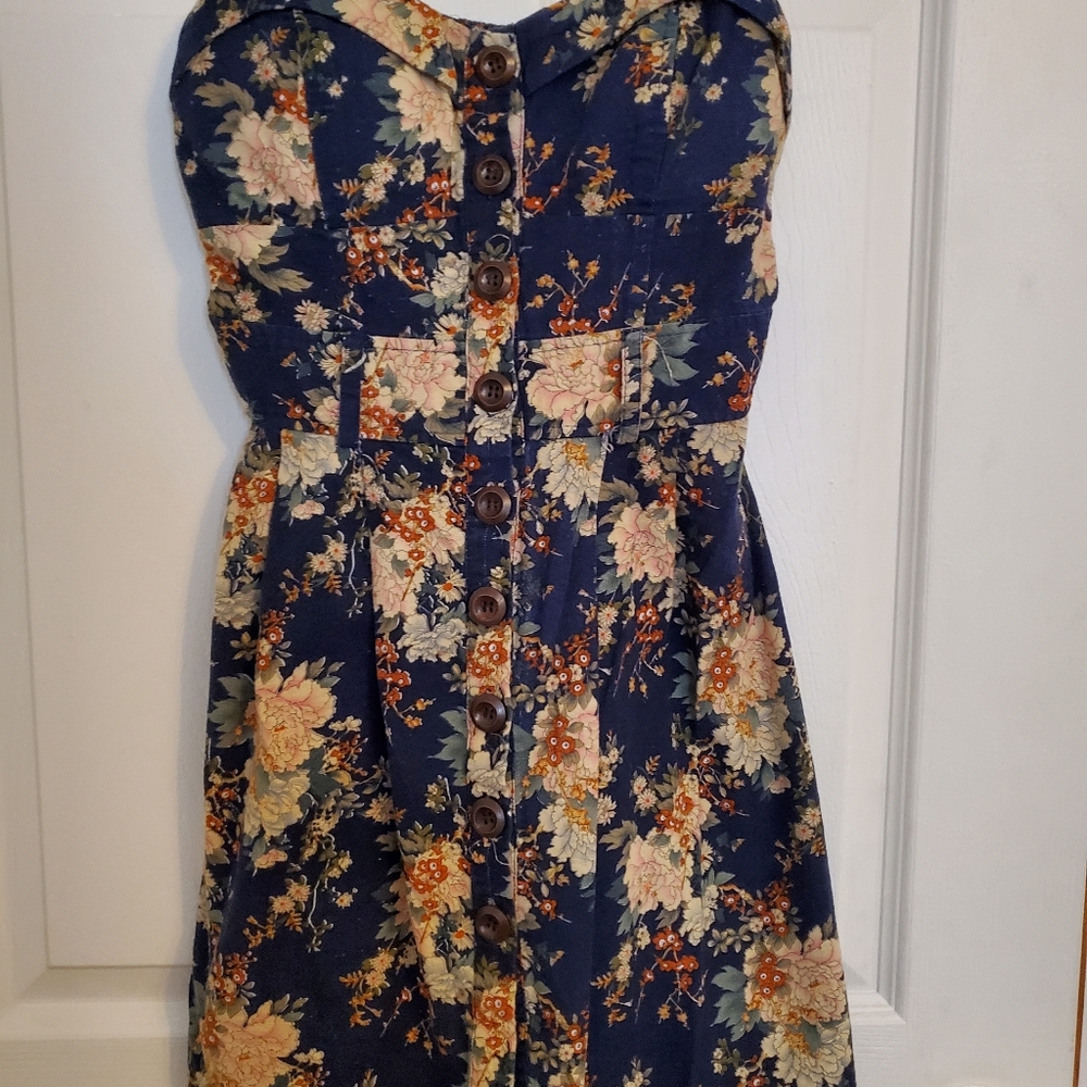 Spaghetti strap blue dress